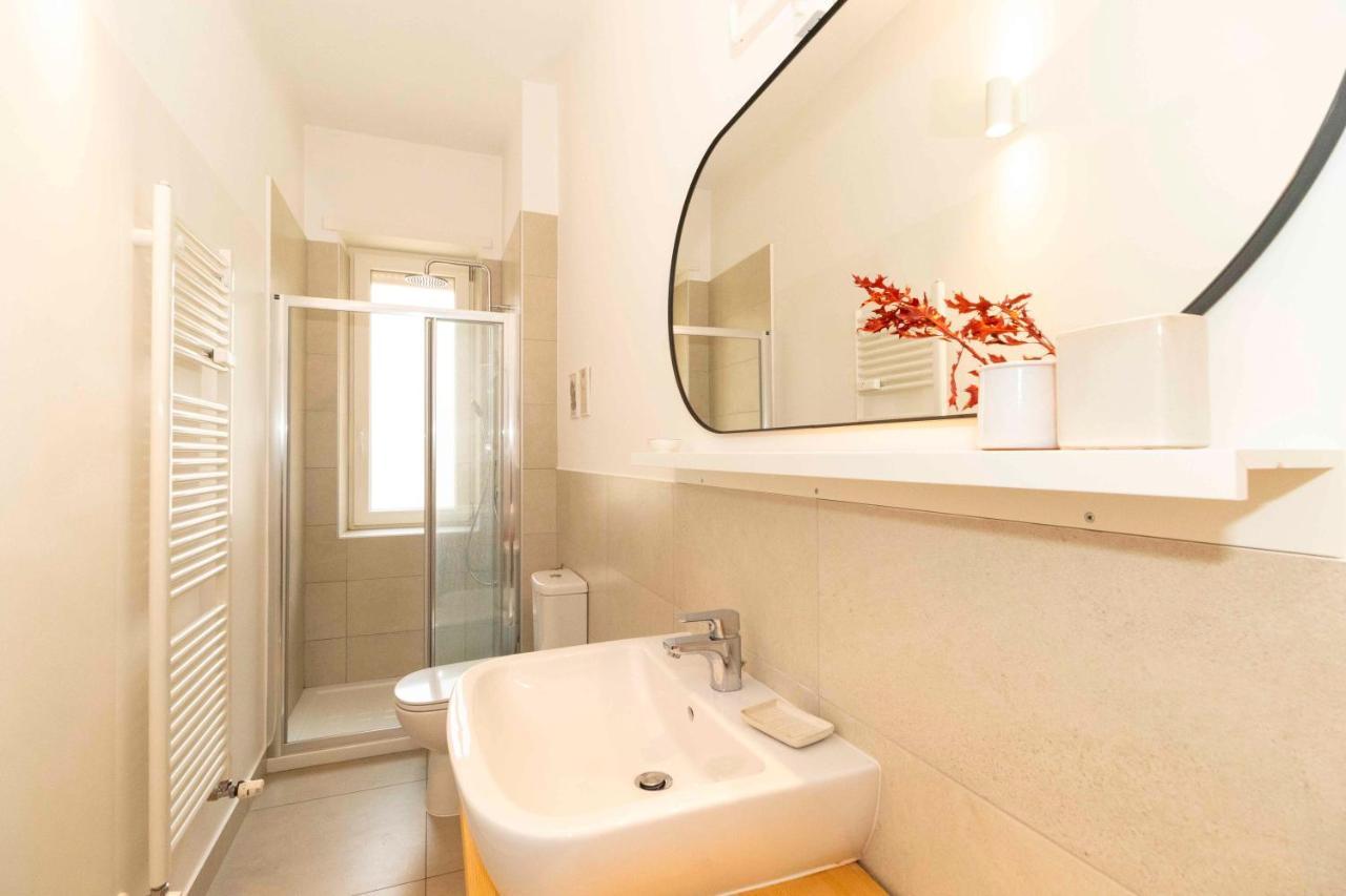 Apartment Ca' 50 Modern Balcony Flat Turin