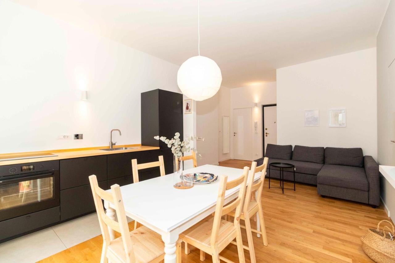 Ca' 50 Modern Balcony Flat Apartment