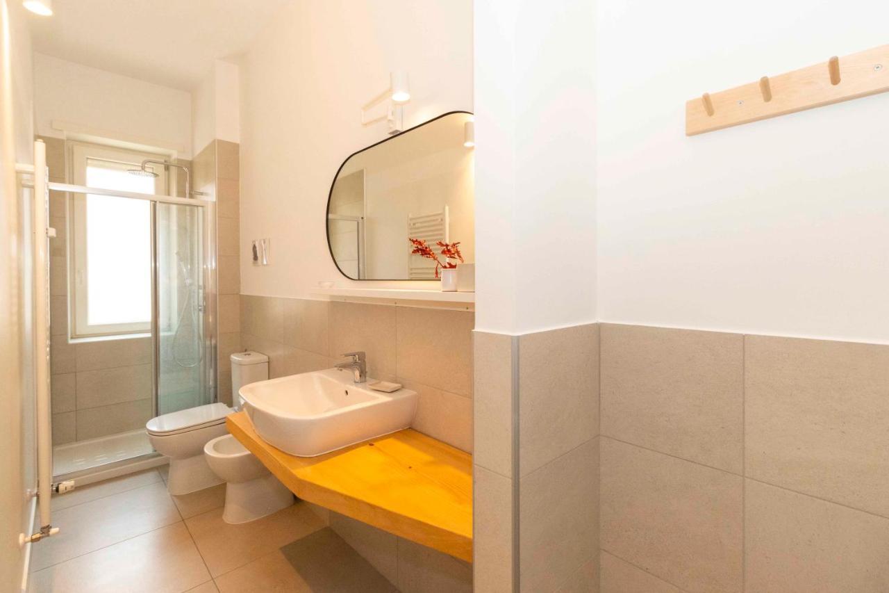 Ca' 50 Modern Balcony Flat Turin