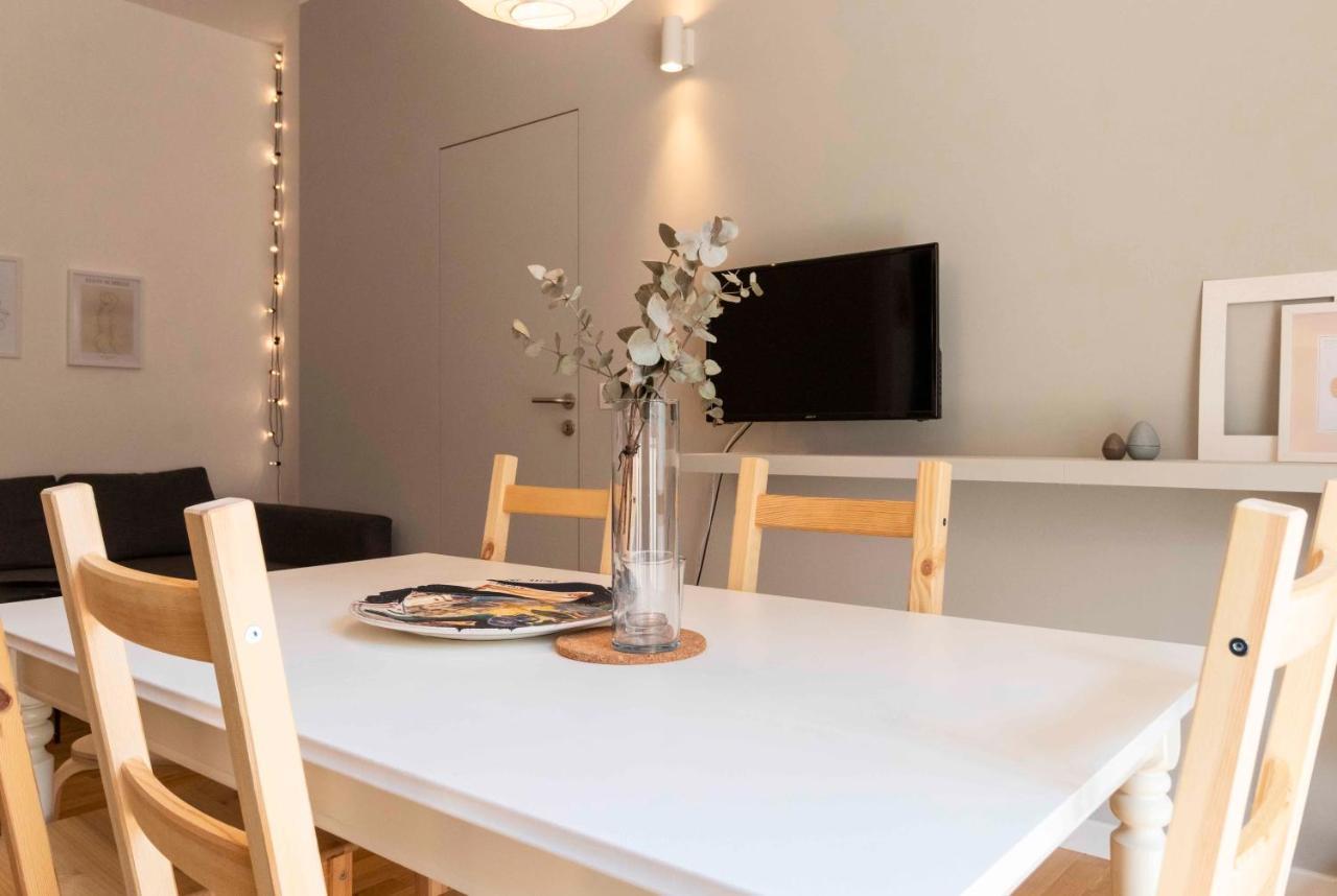 Ca' 50 Modern Balcony Flat * Turin